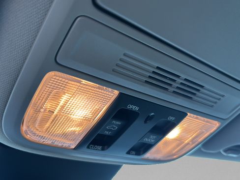 Used 2021 Honda Odyssey EX-L image 26