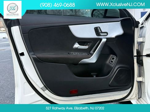 Used 2021 Mercedes-Benz CLA 35 AMG 4MATIC image 7