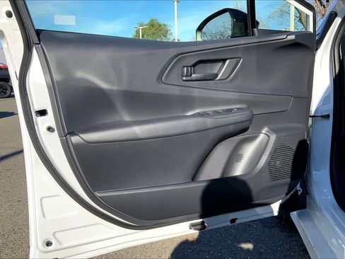 New 2026 Toyota Prius Plug-In Hybrid image 10