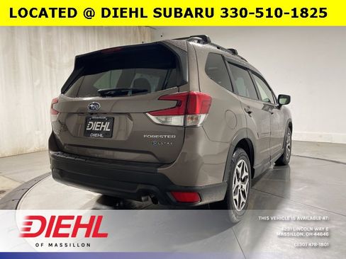 Used 2022 Subaru Forester Premium image 7