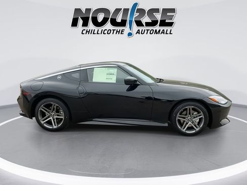 New 2026 Nissan Z Sport w/ Floor Mat Package RWD image 9