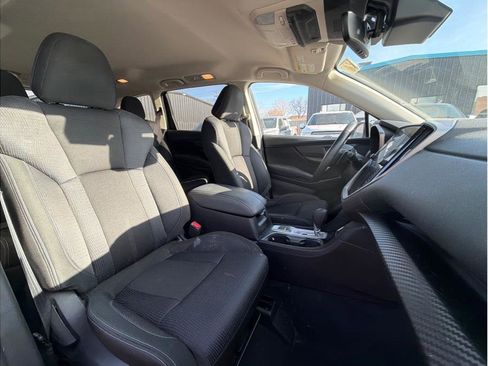 Used 2023 Subaru Ascent Premium w/ Convenience Package image 4