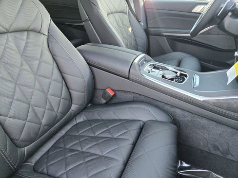 New 2026 BMW X7 xDrive40i w/ M Sport Package image 16