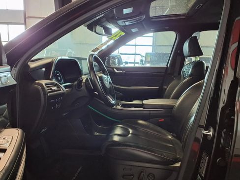 Used 2020 Hyundai Palisade Limited AWD/4WD image 18