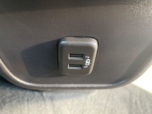 Used 2024 GMC Terrain SLE w/ Elevation Edition image 36