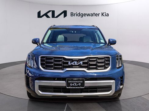Used 2024 Kia Telluride S w/ S Sunroof Package AWD/4WD image 2