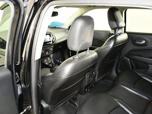 Used 2020 Jeep Compass Latitude image 47