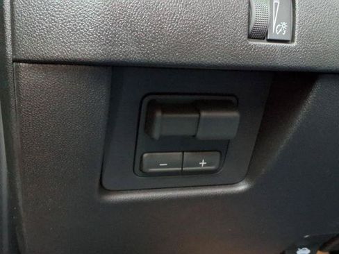 New 2026 GMC Canyon Elevation w/ Convenience Package RWD image 14