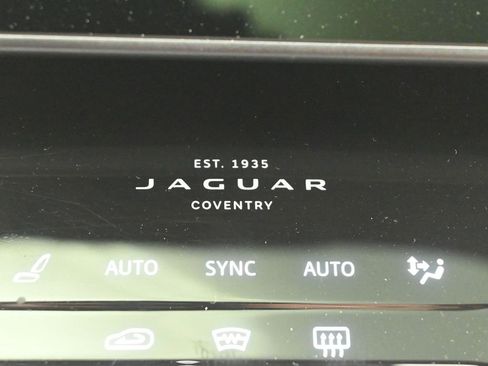 Used 2026 Jaguar F-PACE R-Dynamic S image 18