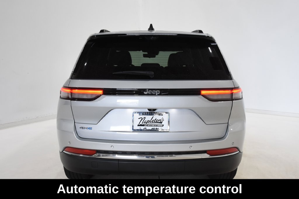 Used 2023 Jeep Grand Cherokee 4WD 4xe w/ Luxury Tech Group II image 6