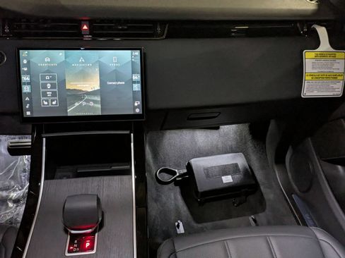 New 2026 Land Rover Range Rover Evoque S AWD/4WD image 28