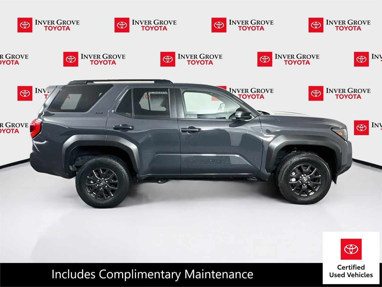 Certified 2025 Toyota 4Runner SR5 AWD/4WD image 4