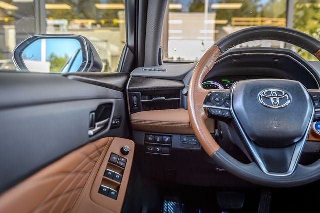 Used 2019 Toyota Avalon Limited FWD image 38