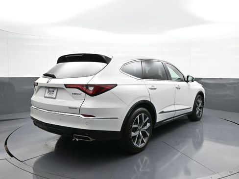 Used 2023 Acura MDX SH-AWD w/ Technology Package image 6