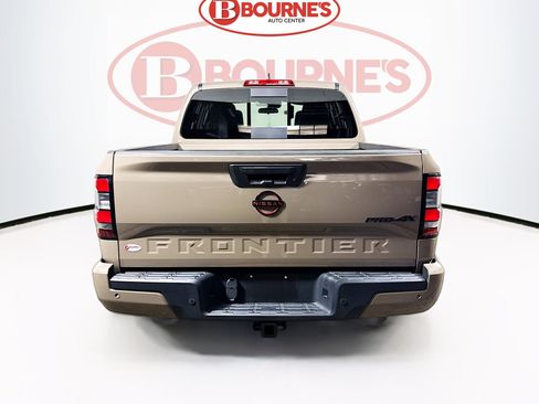 Used 2024 Nissan Frontier PRO-4X w/ Pro Convenience Package AWD/4WD image 9