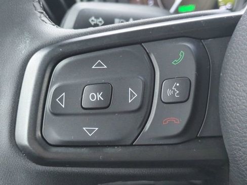 Used 2025 Jeep Wrangler Unlimited Rubicon 4xe w/ Convenience Group AWD/4WD image 24