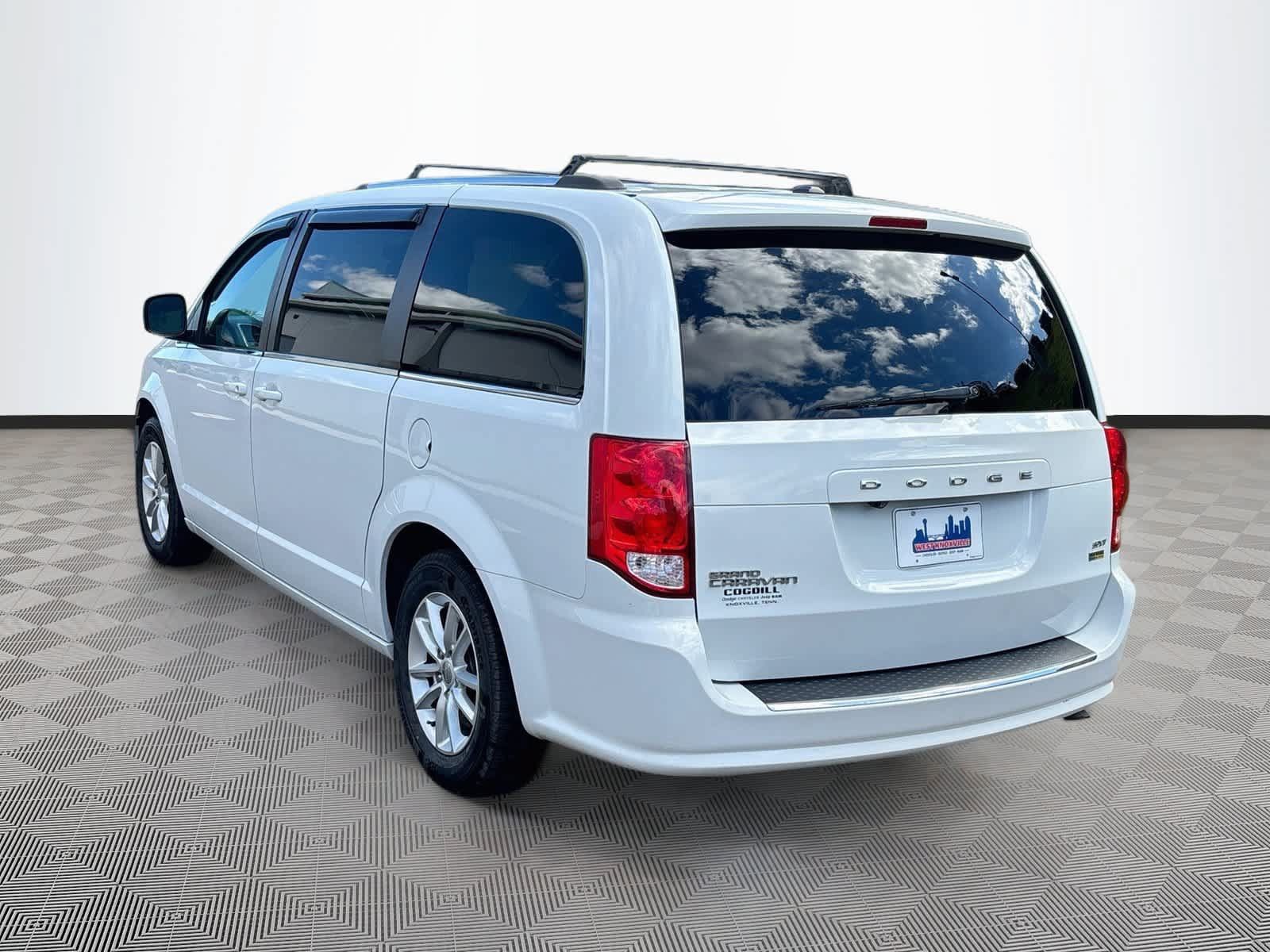 Used 2018 Dodge Grand Caravan SXT FWD image 7