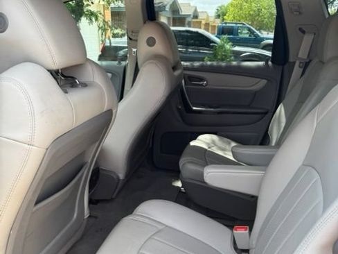 Used 2014 Chevrolet Traverse LTZ FWD image 7