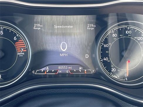 Used 2019 Jeep Cherokee Limited image 27