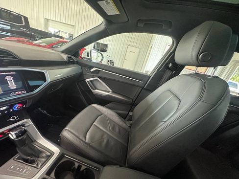 Used 2023 Audi Q3 2.0T Premium image 41