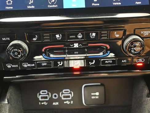 Used 2022 Jeep Grand Cherokee L Summit w/ Advanced Protech Group IV image 25