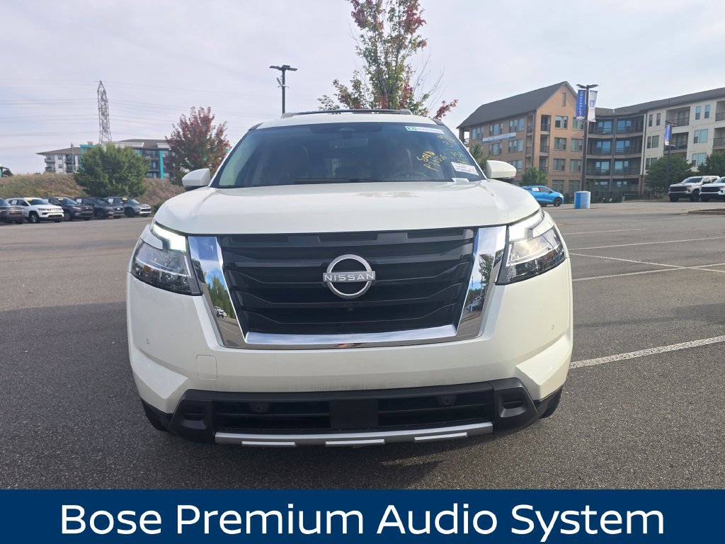 Used 2024 Nissan Pathfinder Platinum w/ Cargo Package FWD image 5