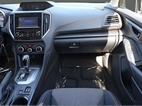 Used 2020 Subaru Crosstrek 2.0i Premium AWD/4WD image 18