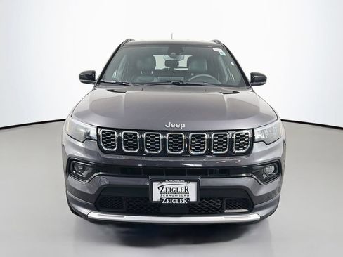 Used 2024 Jeep Compass Limited AWD/4WD image 2