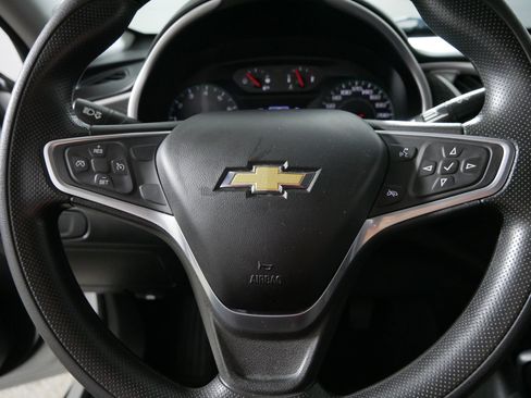 Used 2022 Chevrolet Malibu LT FWD image 25