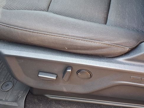 Used 2023 Ford F150 4x4 SuperCrew image 4
