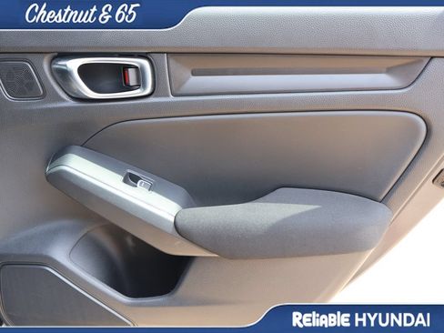 Used 2023 Honda Civic Sport image 12