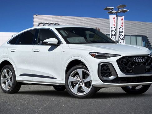 New 2025 Audi Q5 Premium Plus image 2