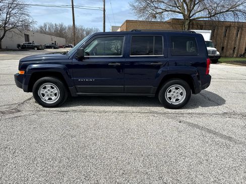 Used 2014 Jeep Patriot Sport image 8