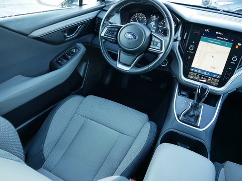 Used 2023 Subaru Outback Premium image 9