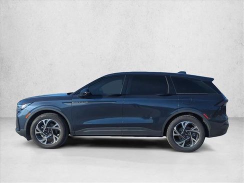 Used 2024 Lincoln Nautilus Premier w/ Jet Appearance Package AWD/4WD image 7
