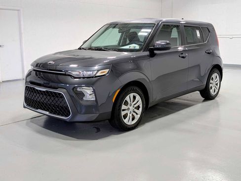 Used 2020 Kia Soul LX FWD image 1