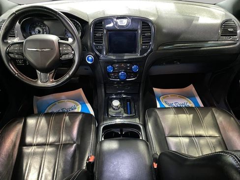 Used 2019 Chrysler 300 S AWD/4WD image 16