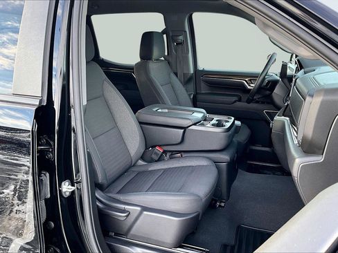 Used 2024 Chevrolet Silverado 1500 LT image 7