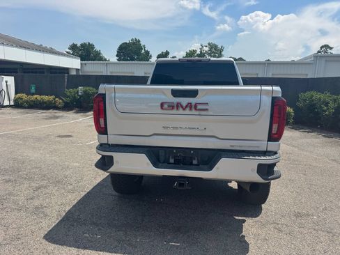 Used 2020 GMC Sierra 2500 Denali w/ Denali Ultimate Package AWD/4WD image 12