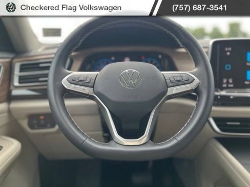 Used 2026 Volkswagen Atlas SE AWD/4WD image 37