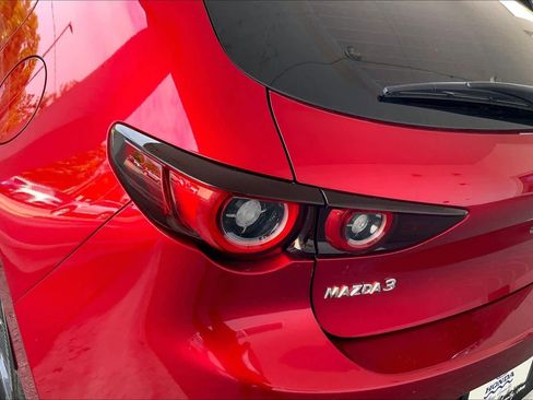 Used 2024 MAZDA MAZDA3 s image 28
