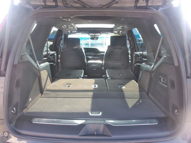 Used 2024 Cadillac Escalade Sport Platinum w/ LPO, ONYX Package AWD/4WD image 36