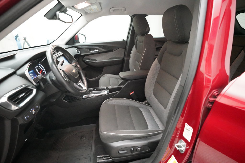 Used 2021 Chevrolet TrailBlazer LT w/ Convenience Package AWD/4WD image 7