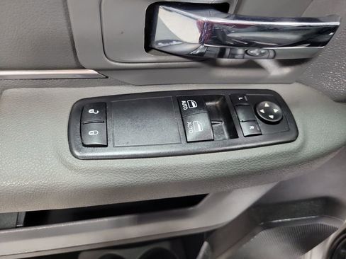 Used 2017 RAM 2500 Tradesman w/ Chrome Appearance Group image 40