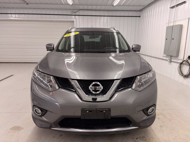 Used 2016 Nissan Rogue SV AWD/4WD image 2