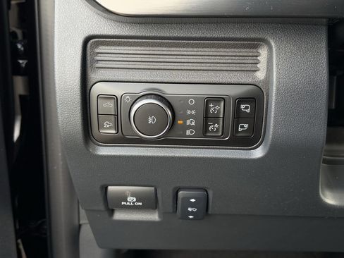 New 2026 Ford F250 Lariat w/ Black Appearance Package image 62