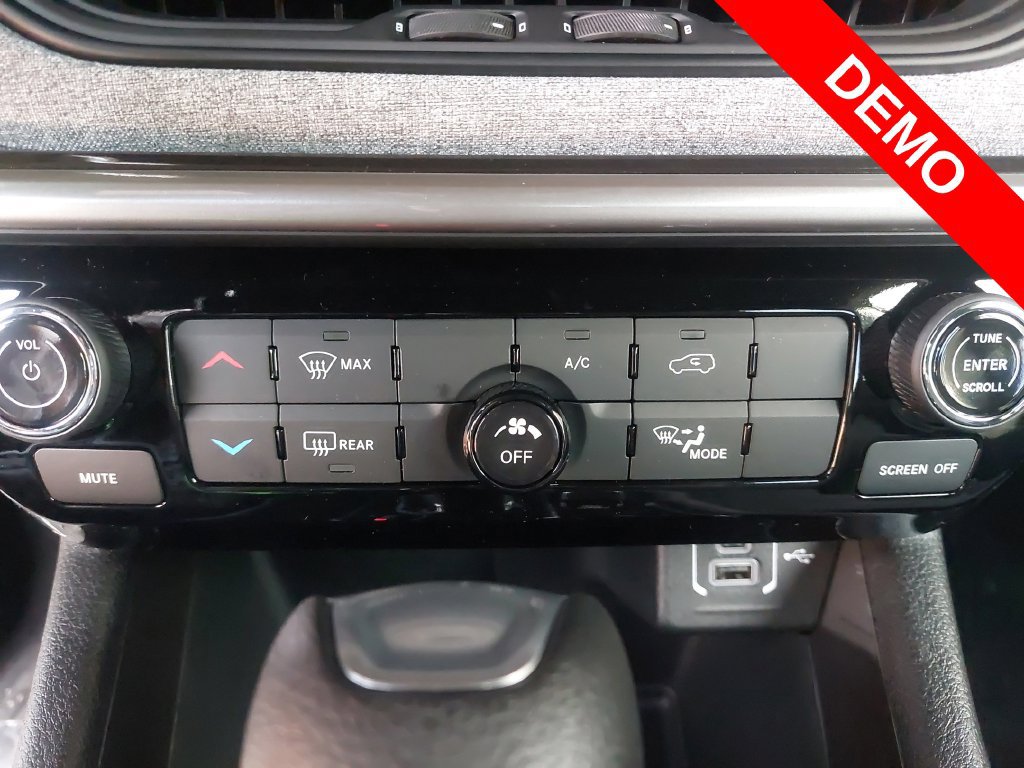 New 2025 Jeep Compass Sport AWD/4WD image 20