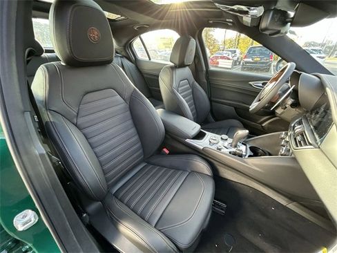 New 2025 Alfa Romeo Giulia AWD w/ Driving Assist Package image 15