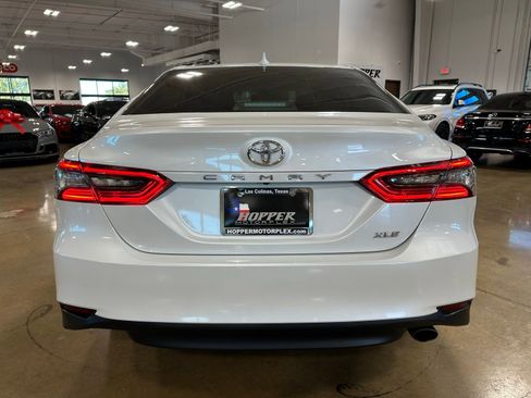 Used 2024 Toyota Camry XLE image 7