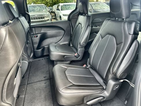 New 2026 Chrysler Voyager LX image 23